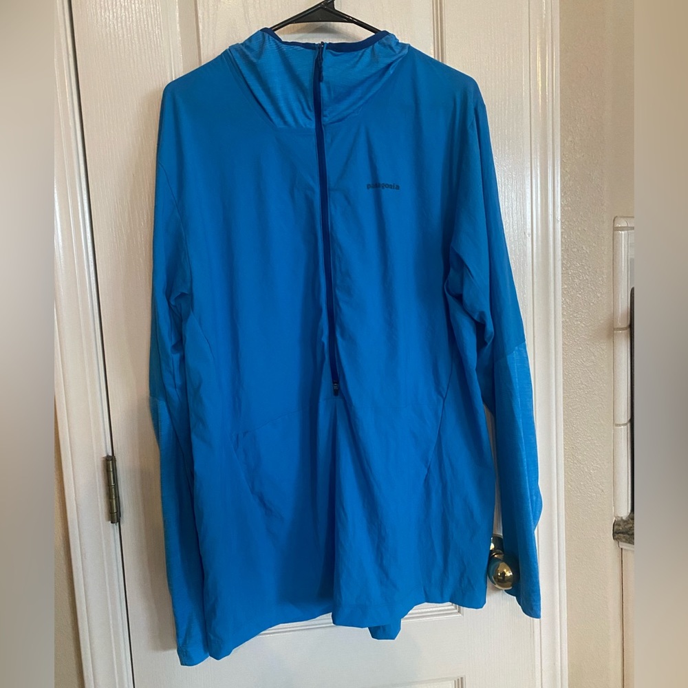 🚨SALE!!🚨Patagonia Airshed Pro Hoody